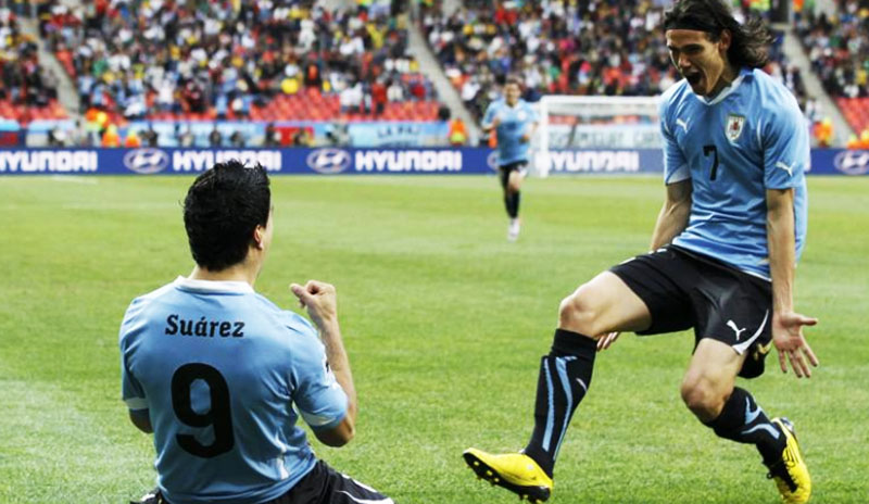 Uruguay goal with Suarez and Cavani celebrating