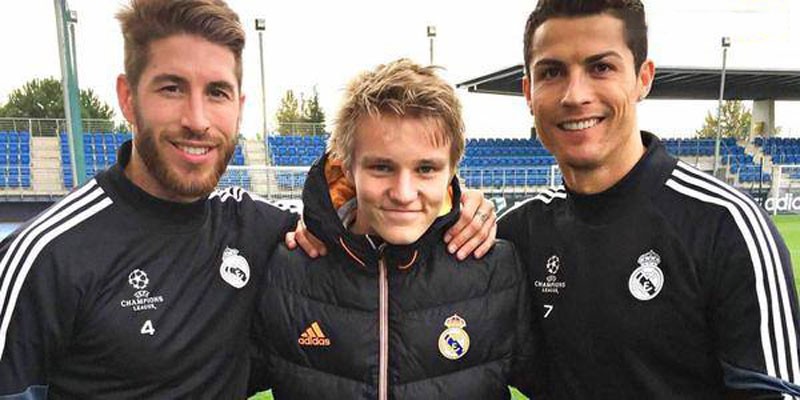 Martin Odegaard photo with Sergio Ramos and Cristiano Ronaldo
