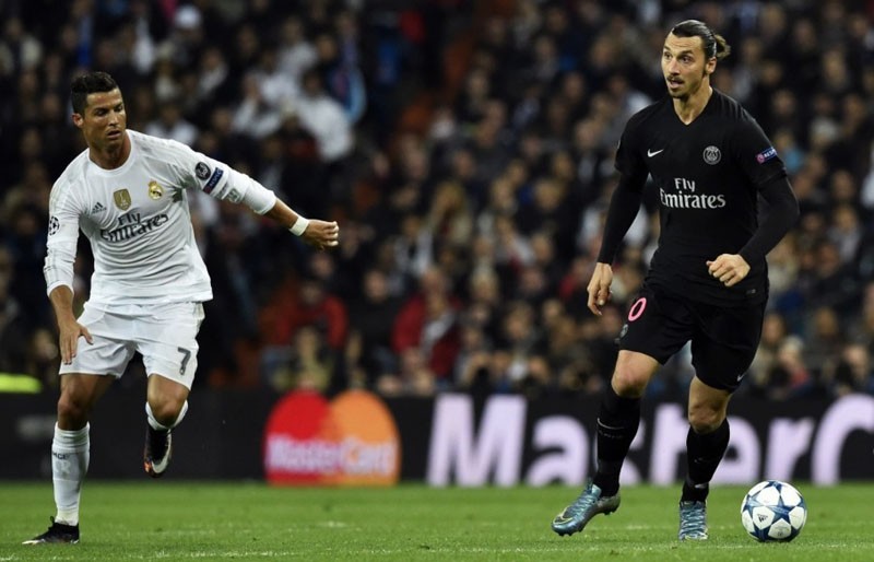 Cristiano Ronaldo chasing Zlatan Ibrahimovic in 2015