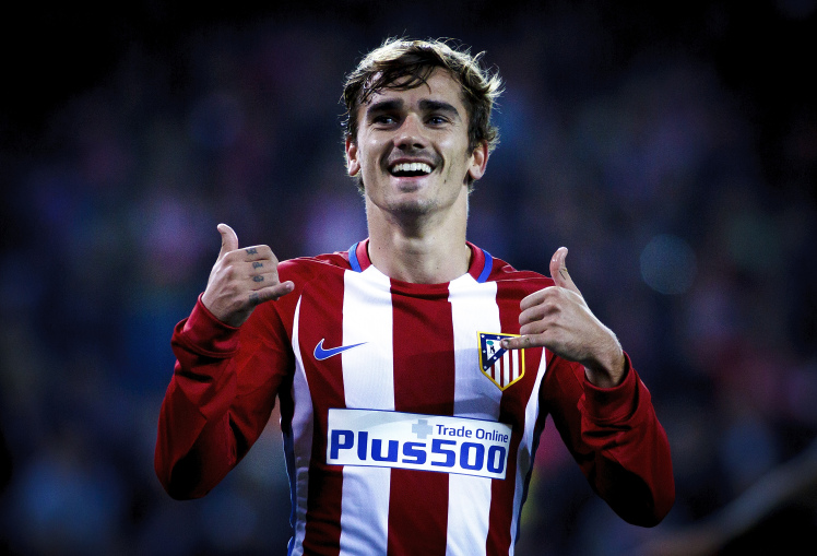 Antoine Griezmann linked with Manchester United move