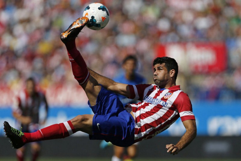 Diego Costa bicycle kick in Atletico Madrid