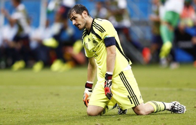 Iker Casillas nightmare performance, in Spain 1-5 Netherlands, in the World Cup 2014