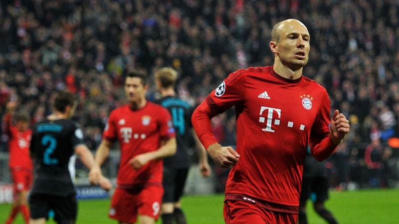 Arjen Robben scores in Bayern Munich 5-1 win over Arsenal, in 2015