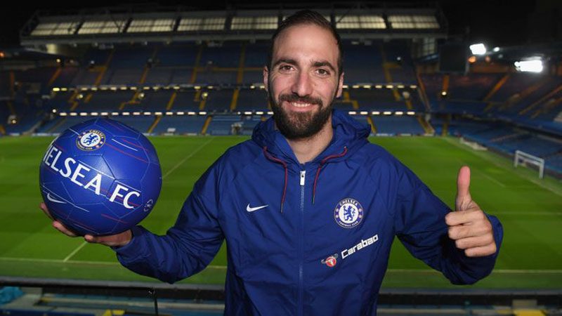 Gonzalo Higuaín in his Chelsea presentation on January 2019