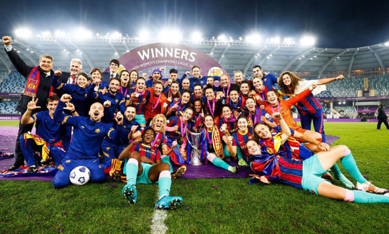 Barcelona women winning the Champions League
